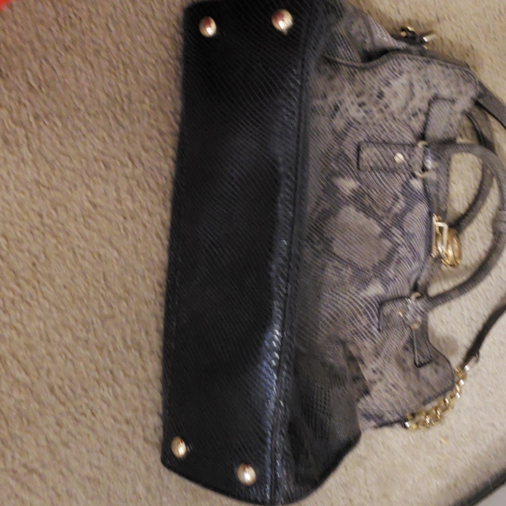 Bag - Picture 2 of 3